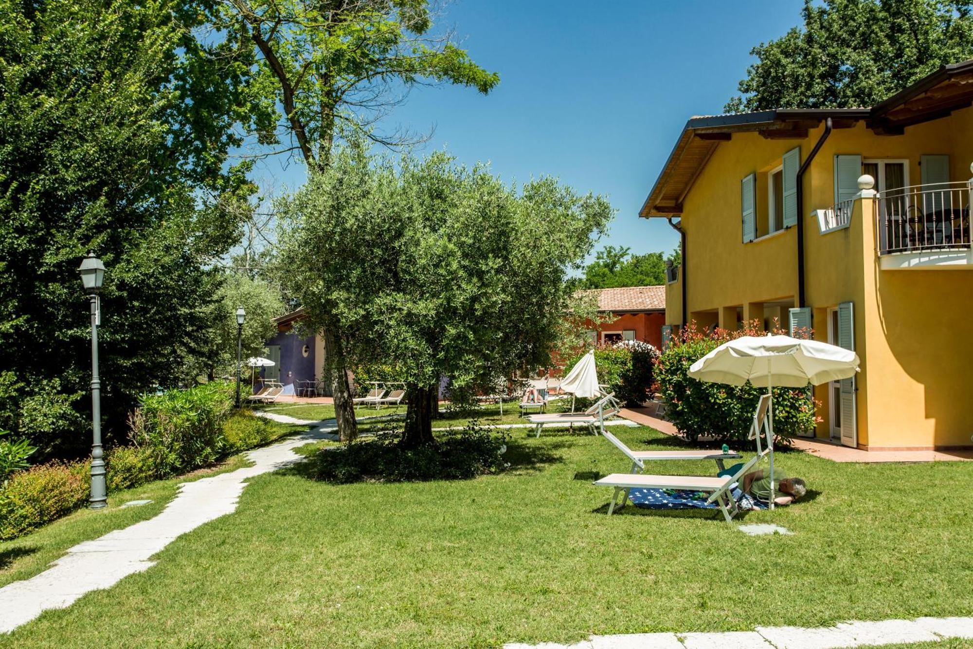 Appartamenti Il Ruscello Manerba del Garda Exteriör bild