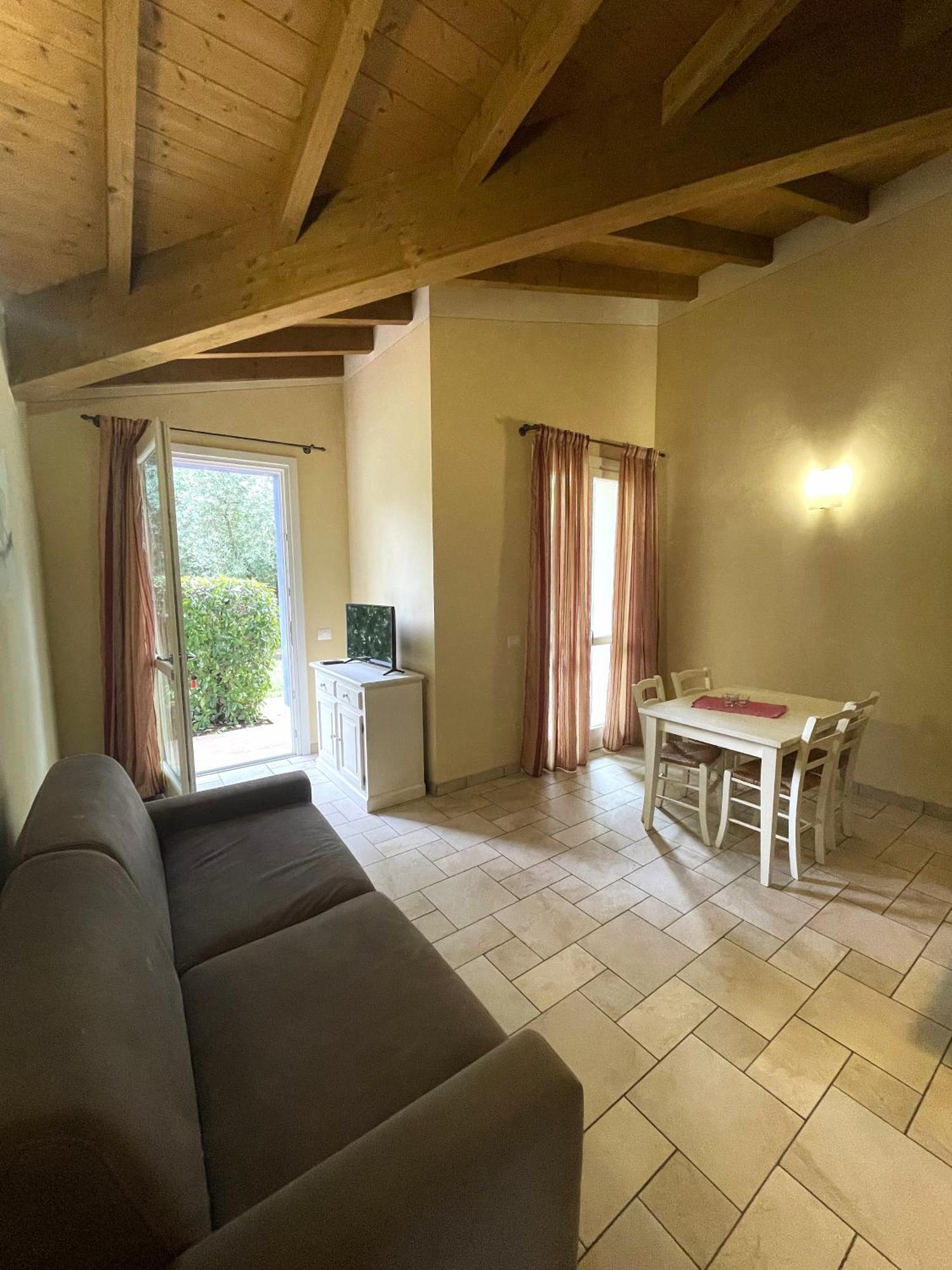 Appartamenti Il Ruscello Manerba del Garda Rum bild